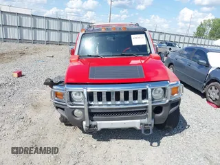 2009 Hummer H3 Adventure z VIN 5GTEN13E198105917, wystawiony jako IAAI lot #42020721 z przebiegiem 131 070 mil mil oraz . Historia ofert i sprzedaży dostępna na DreamBid. Obrazek 6.