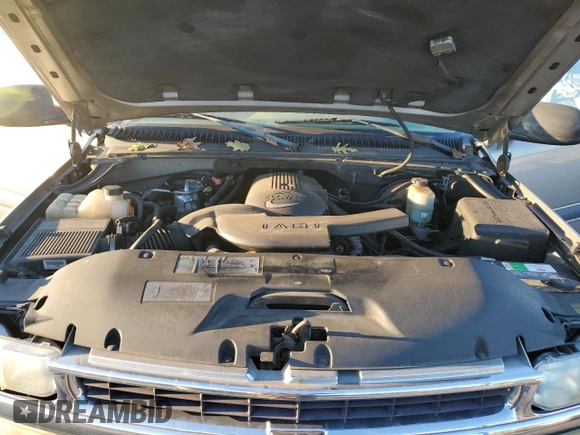 2002 Chevrolet Tahoe LT with VIN 1GNEK13ZX2J244226, listed as a Copart auction lot 76296654 with 192,194 mi miles and Clean Title. Bid and sale history available at carsss.com. Image 12.