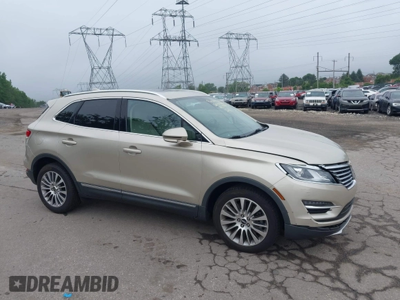 2017 Lincoln MKC Reserve z VIN 5LMCJ3D93HUL57805, wystawiony jako IAAI lot #42425633 z przebiegiem 40 010 mil mil oraz . Historia ofert i sprzedaży dostępna na DreamBid. Obrazek 18.