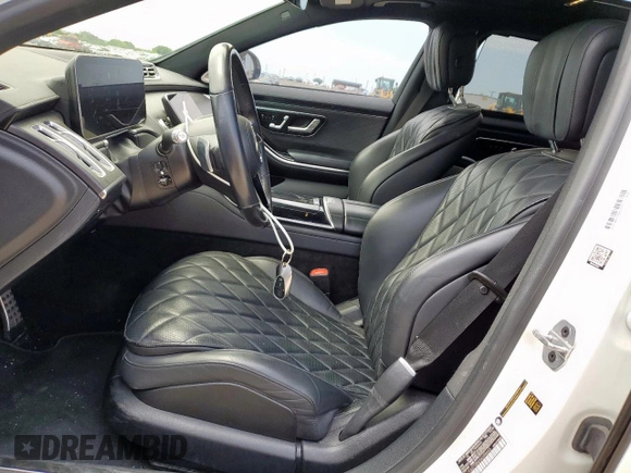 2022 Mercedes-Benz S 580 z VIN W1K6G7GB6NA098643, wystawiony jako Copart lot #60996695 z przebiegiem 48 976 mil mil oraz Czysty tytuł • Clean title. Historia ofert i sprzedaży dostępna na DreamBid. Obrazek 7.