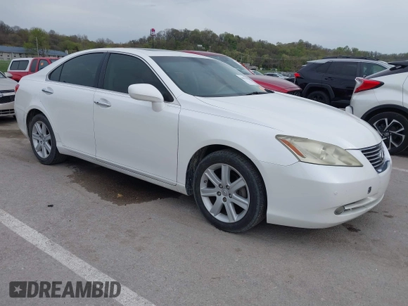 2008 Lexus ES 350 with VIN JTHBJ46G282183370, listed as a IAAI auction lot 42011306 with 230,946 mi miles. Bid and sale history available at carsss.com. Image 1.