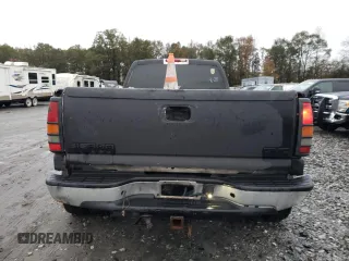2007 GMC Sierra 3500 DRW Work Trk z VIN 1GTJK33D87F124104, wystawiony jako Copart lot #80835084 z przebiegiem 321 629 mil mil oraz Szkody całkowita. Historia ofert i sprzedaży dostępna na DreamBid. Obrazek 6.