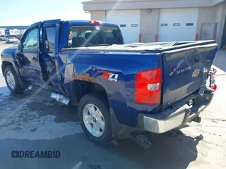 2013 Chevrolet Silverado 1500 LT with VIN 1GCRKSE7XDZ104208, listed as a IAAI auction lot 41875994 with 61,548 mi miles and . Bid and sale history available at DreamBid. Image 3.