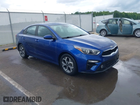 2020 Kia Forte LXS z VIN 3KPF24AD8LE222536, wystawiony jako IAAI lot #42259218 z przebiegiem 50 356 mil mil oraz . Historia ofert i sprzedaży dostępna na DreamBid. Obrazek 1.