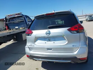 2019 Nissan Rogue SV с VIN KNMAT2MT6KP539096, выставлен на аукционе IAAI как лот 41969798 с пробегом 117 224 миль миль и . История ставок и продаж доступна на DreamBid. Изображение 17.