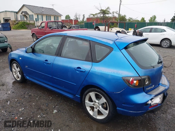 2006 Mazda 3 s z VIN JM1BK143961527275, wystawiony jako IAAI lot #42176335 z przebiegiem 204 943 mil mil oraz . Historia ofert i sprzedaży dostępna na DreamBid. Obrazek 3.