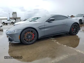 2020 Aston Martin Vantage z VIN SCFSMGAW6LGN04722, wystawiony jako Copart lot #74263234 z przebiegiem Nie podano mil oraz Nie do naprawy • Non repairable. Historia ofert i sprzedaży dostępna na DreamBid. Obrazek 1.