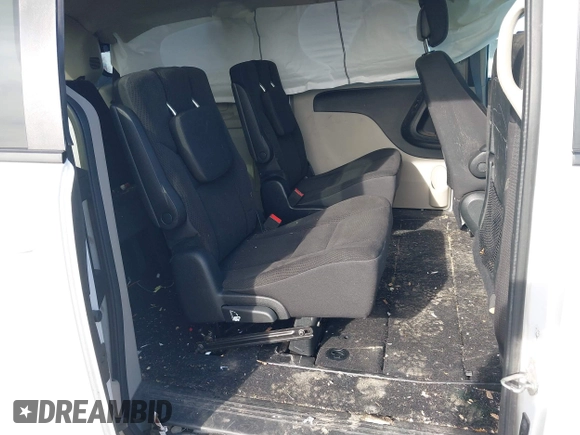 2018 Dodge Grand Caravan SE Plus with VIN 2C4RDGBG0JR138241, listed as a IAAI auction lot 41962762 with 125,644 mi miles and . Bid and sale history available at DreamBid. Image 8.