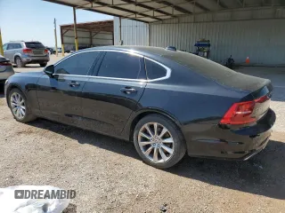 2017 Volvo S90 Momentum with VIN YV1A22MK8H1004500, listed as a Copart auction lot 49514025 with 85,847 mi miles and Clean Title. Bid and sale history available at carsss.com. Image 2.
