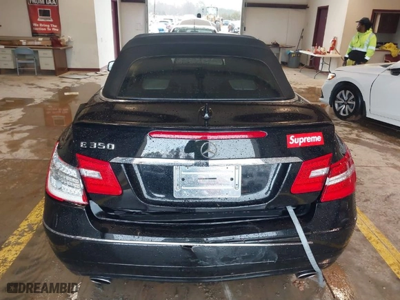 2013 Mercedes-Benz E-Class E 350 with VIN WDDKK5KF4DF194221, listed as a IAAI auction lot 41728305 with 108,060 mi miles. Bid and sale history available at carsss.com. Image 16.
