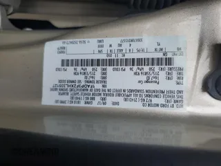 2017 Ford Focus SE z VIN 1FADP3F2XHL335127, wystawiony jako Copart lot #56119005 z przebiegiem 58 272 mil mil oraz Szkoda całkowita • Salvage title. Historia ofert i sprzedaży dostępna na DreamBid. Obrazek 13.