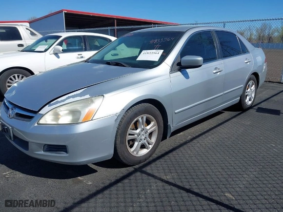 2007 Honda Accord Sdn LX SE with VIN JHMCM56337C023909, listed as a IAAI auction lot 41833564 with 264,800 mi miles. Bid and sale history available at carsss.com. Image 2.