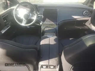2024 Mercedes-Benz EQE 350 z VIN W1KEG1CB3RF048905, wystawiony jako Copart lot #83189584 z przebiegiem Nie podano mil oraz Szkoda całkowita • Salvage title. Historia ofert i sprzedaży dostępna na DreamBid. Obrazek 8.