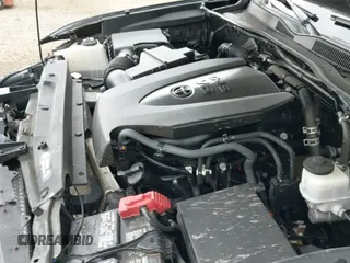 2018 Toyota Tacoma SR5 with VIN 3TMDZ5BN7JM055038, listed as a IAAI auction lot 42992121 with 98,760 mi miles and . Bid and sale history available at DreamBid. Image 23.