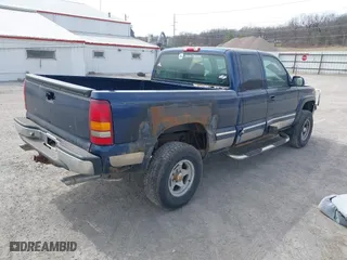 1999 Chevrolet Silverado 1500 LT with VIN 1GCEK19T3XE123498, listed as a IAAI auction lot 41801019 with 213,646 mi miles. Bid and sale history available at carsss.com. Image 4.