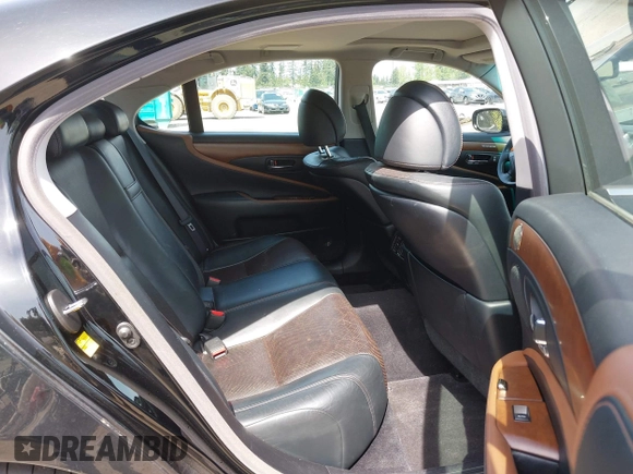 2012 Lexus LS 460 z VIN JTHBL5EF4C5108833, wystawiony jako IAAI lot #42121435 z przebiegiem 155 772 mil mil oraz . Historia ofert i sprzedaży dostępna na DreamBid. Obrazek 8.