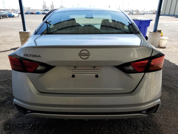 2023 Nissan Altima S with VIN 1N4BL4BVXPN385697, listed as a Copart auction lot 52932095 with 65,632 mi miles and Salvage Title. Bid and sale history available at DreamBid. Image 6.