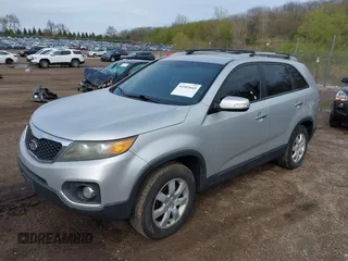 2012 Kia Sorento LX with VIN 5XYKT4A61CG215217, listed as a IAAI auction lot 42103645 with 200,758 mi miles. Bid and sale history available at carsss.com. Image 2.