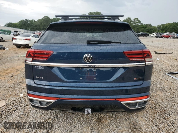 2020 Volkswagen Atlas SE with VIN 1V26E2CA2LC231768, listed as a Copart auction lot 57769365 with 68,185 mi miles and Salvage title. Bid and sale history available at DreamBid. Image 6.