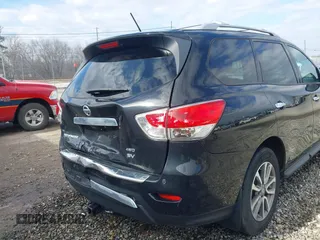 2015 Nissan Pathfinder Platinum with VIN 5N1AR2MM5FC709030, listed as a IAAI auction lot 41490975 with 121,875 mi miles and . Bid and sale history available at DreamBid. Image 18.
