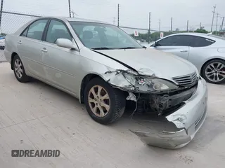 2005 Toyota Camry LE z VIN 4T1BF30K35U094347, wystawiony jako IAAI lot #42305217 z przebiegiem 135 941 mil mil oraz . Historia ofert i sprzedaży dostępna na DreamBid. Obrazek 1.