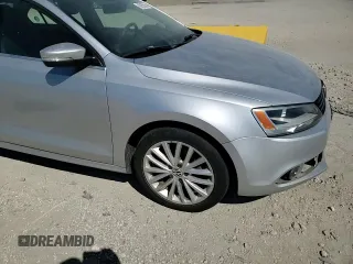 2011 Volkswagen Jetta SEL with VIN 3VWLZ7AJXBM056107, listed as a Copart auction lot 69955534 with 104,451 mi miles and Salvage title. Bid and sale history available at DreamBid. Image 11.