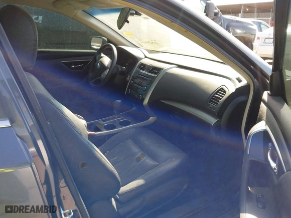 2013 Nissan Altima 2.5 SL with VIN 1N4AL3AP1DN568197, listed as a IAAI auction lot 41825919 with 107,846 mi miles. Bid and sale history available at carsss.com. Image 5.