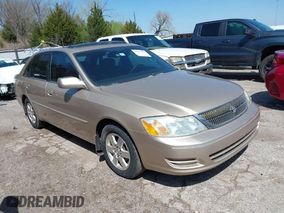 2002 Toyota Avalon XL with VIN 4T1BF28B62U261312, listed as a IAAI auction lot 41957062 with 233,443 mi miles. Bid and sale history available at carsss.com. Image 1.
