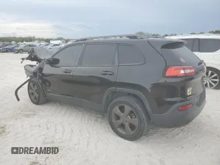 2016 Jeep Cherokee Altitude z VIN 1C4PJLCB5GW342237, wystawiony jako Copart lot #55676175 z przebiegiem 210 990 mil mil oraz Szkoda całkowita • Salvage title. Historia ofert i sprzedaży dostępna na DreamBid. Obrazek 2.