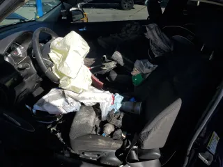 2007 Pontiac G5 GT z VIN 1G2AN15B877388851, wystawiony jako Copart lot #81476464 z przebiegiem Nie podano mil oraz Szkoda całkowita • Salvage title. Historia ofert i sprzedaży dostępna na DreamBid. Obrazek 7.