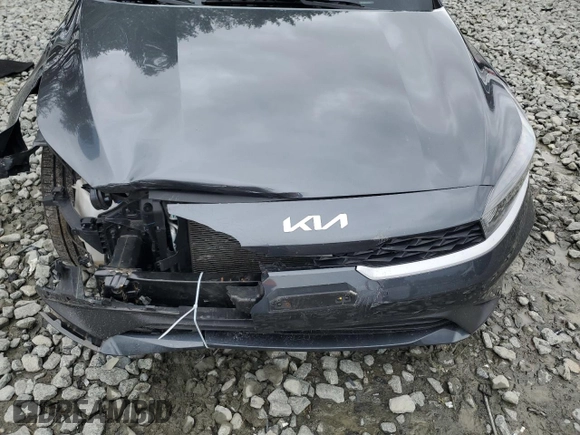 2022 Kia Forte LXS with VIN 3KPF24AD9NE502095, listed as a Copart auction lot 49379155 with 28,300 mi miles and Salvage Title. Bid and sale history available at carsss.com. Image 13.