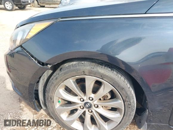 2012 Hyundai Sonata SE with VIN 5NPEC4AB9CH444313, listed as a IAAI auction lot 42068568 with 133,494 mi miles and . Bid and sale history available at carsss.com. Image 6.