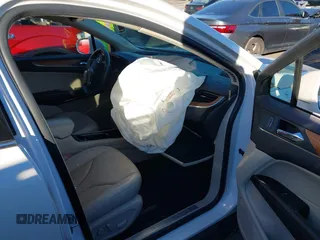 2019 Lincoln MKC Select z VIN 5LMCJ2D9XKUL17108, wystawiony jako IAAI lot #41045354 z przebiegiem 109 798 mil mil oraz . Historia ofert i sprzedaży dostępna na DreamBid. Obrazek 5.