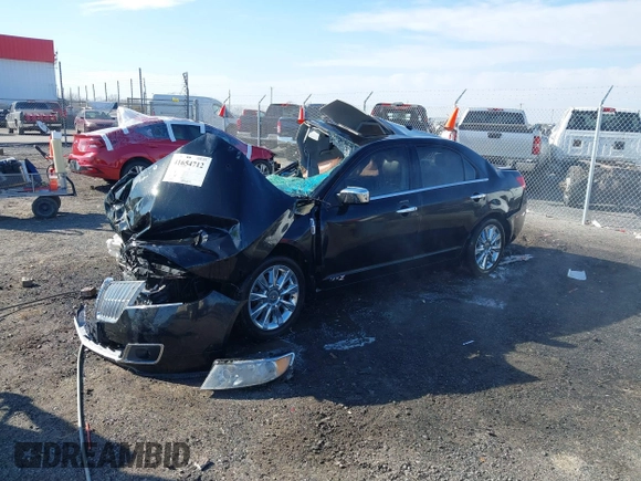 2011 Lincoln MKZ z VIN 3LNHL2GC7BR768806, wystawiony jako IAAI lot #41654712 z przebiegiem 77 661 mil mil oraz . Historia ofert i sprzedaży dostępna na DreamBid. Obrazek 2.