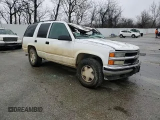 1998 Chevrolet Tahoe z VIN 1GNEK13R4WJ346191, wystawiony jako Copart lot #86583514 z przebiegiem 2 650 816 mil mil oraz Szkoda całkowita • Salvage title. Historia ofert i sprzedaży dostępna na DreamBid. Obrazek 12.