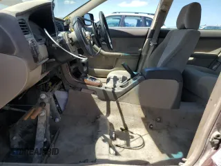 2001 Subaru Legacy Outback with VIN 4S3BH665717654929, listed as a Copart auction lot 62233615 with 274,679 mi miles and Clean title. Bid and sale history available at DreamBid. Image 7.