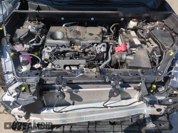 2022 Toyota RAV4 XLE with VIN 2T3P1RFV6NC280031, listed as a Copart auction lot 61268205 with 8,348 mi miles and Salvage title. Bid and sale history available at DreamBid. Image 12.