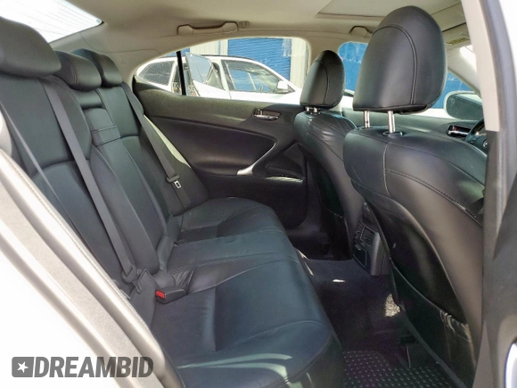 2008 Lexus IS 250 z VIN JTHBK262785078781, wystawiony jako Copart lot #61657045 z przebiegiem 114 884 mil mil oraz Szkoda całkowita • Salvage title. Historia ofert i sprzedaży dostępna na DreamBid. Obrazek 10.