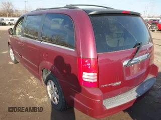 2008 Chrysler Town & Country Touring with VIN 2A8HR54P88R682746, listed as a IAAI auction lot 41769917 with 198,072 mi miles and . Bid and sale history available at DreamBid. Image 3.