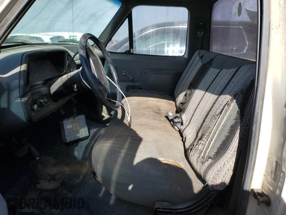 1990 Ford F-150 with VIN 1FTDF15Y8LPA78476, listed as a Copart auction lot 86521784 with 42,369 mi miles and Clean Title. Bid and sale history available at carsss.com. Image 7.