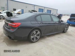 2018 BMW 7 Series ALPINA B7 xDrive with VIN WBA7F2C5XJG423853, listed as a Copart auction lot 88920175 with 124,652 mi miles and Salvage Title. Bid and sale history available at carsss.com. Image 3.