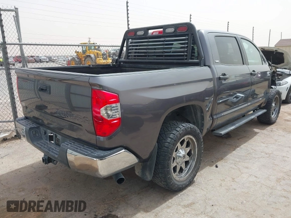 2014 Toyota Tundra SR5 z VIN 5TFEM5F1XEX082020, wystawiony jako IAAI lot #41914391 z przebiegiem 75 787 mil mil oraz . Historia ofert i sprzedaży dostępna na DreamBid. Obrazek 4.