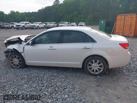 2012 Lincoln MKZ with VIN 3LNHL2GC1CR807620, listed as a IAAI auction lot 42101980 with Not provided miles and . Bid and sale history available at DreamBid. Image 15.