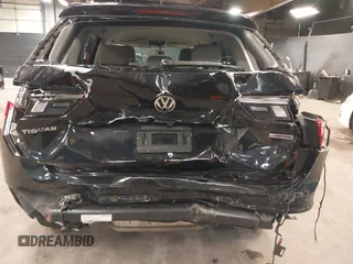 2020 Volkswagen Tiguan S with VIN 3VV0B7AX4LM117114, listed as a IAAI auction lot 42348337 with 51,654 mi miles and . Bid and sale history available at DreamBid. Image 6.