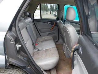 2007 Saturn VUE V6 z VIN 5GZCZ63447S846374, wystawiony jako IAAI lot #41966863 z przebiegiem 245 233 mil mil oraz . Historia ofert i sprzedaży dostępna na DreamBid. Obrazek 8.