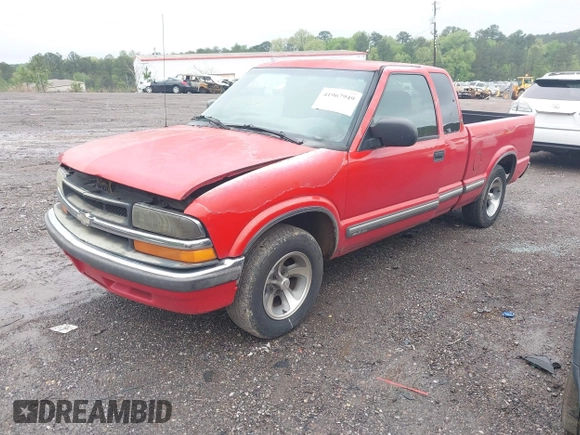 2001 Chevrolet S-10 LS with VIN 1GCCS19W418235489, listed as a IAAI auction lot 41967949 with Not Provided miles and . Bid and sale history available at DreamBid. Image 2.