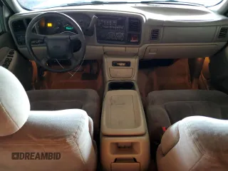 2000 Chevrolet Suburban LS with VIN 3GNEC16T9YG109043, listed as a Copart auction lot 77372784 with 228,042 mi miles and Salvage title. Bid and sale history available at DreamBid. Image 8.