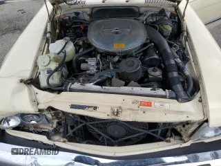 1989 Mercedes-Benz 560 with VIN WDBBA48D9KA102252, listed as a Copart auction lot 61684484 with 111,537 mi miles and Salvage Title. Bid and sale history available at carsss.com. Image 13.