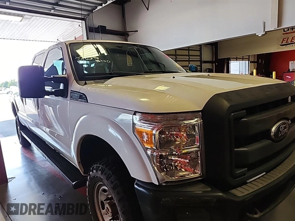 2015 Ford F-250 Lariat z VIN 1FT7W2B61FEC91968, wystawiony jako IAAI lot #42575818 z przebiegiem 171 621 mil mil oraz . Historia ofert i sprzedaży dostępna na DreamBid. Obrazek 28.