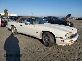 1995 Jaguar XJS with VIN SAJNX2741SC199729, listed as a Copart auction lot 76290164 with 199,627 mi miles and Clean Title. Bid and sale history available at carsss.com. Image 4.